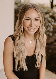 Courtney is a EFDA assistant